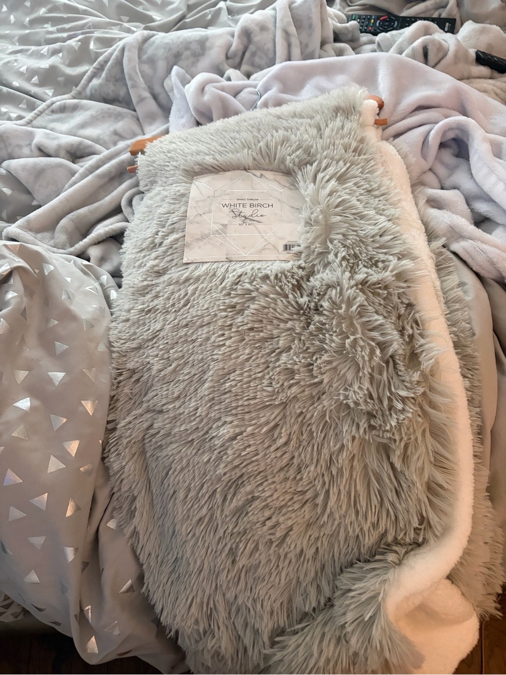 white birch Plush Faux Fur Throw Blanket - Light Gray 50x60